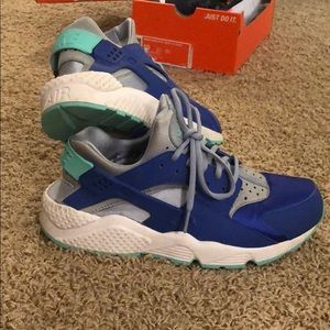 Womens Nike Air Huarache in blue size 10.5